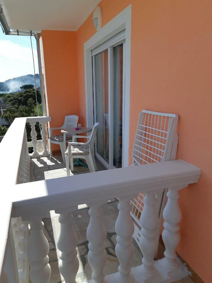 Apartments Nives Mali Lošinj Extérieur photo